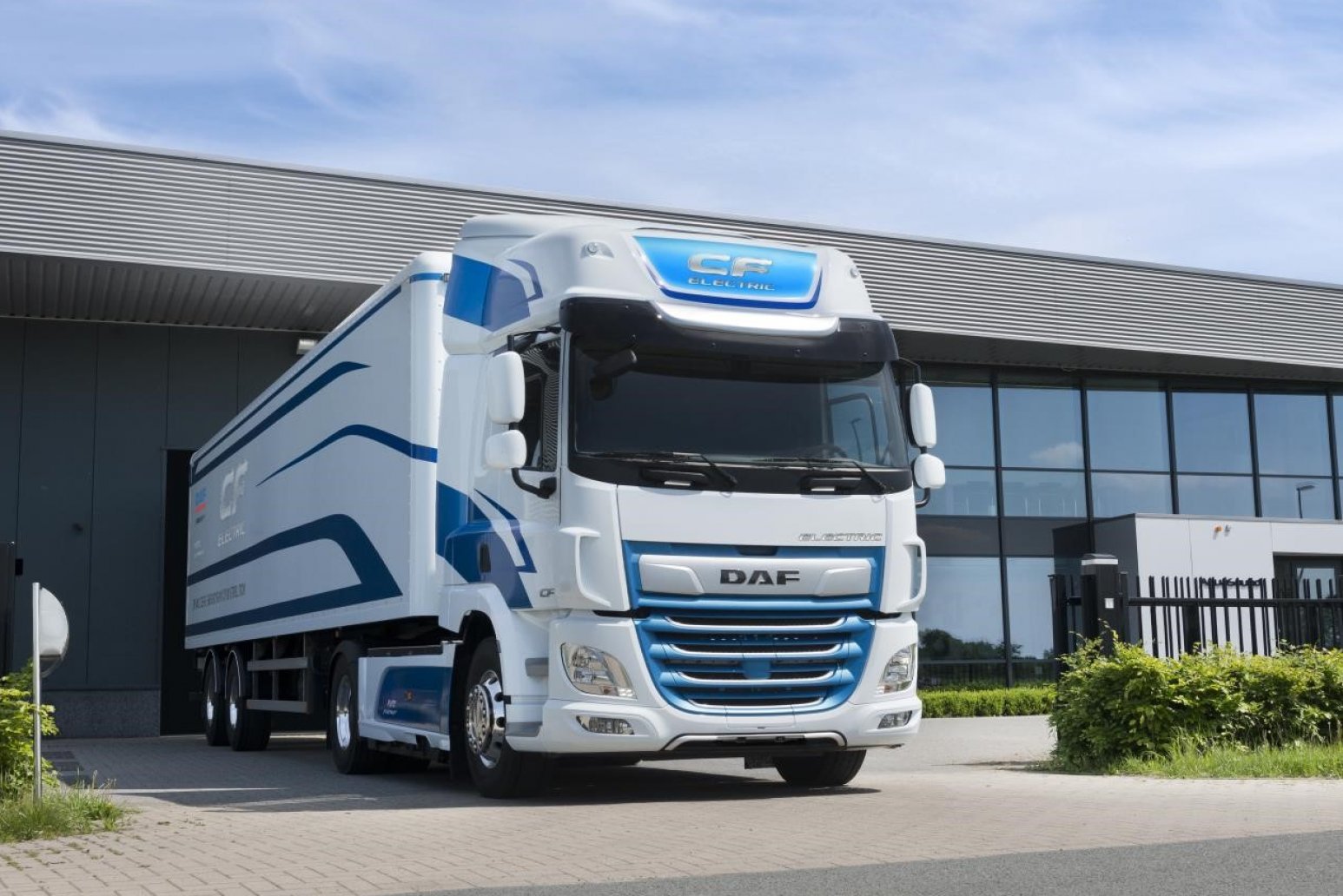 DAF CF Electric drives 150,000 electric kilometres