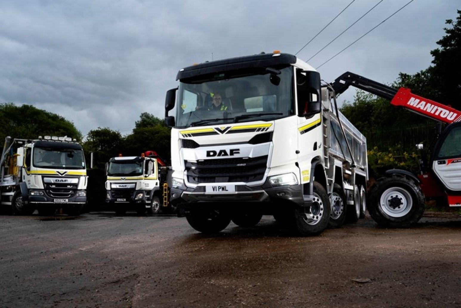 New DAF XDC eight-wheeler stokes excitement at Potteries Waste