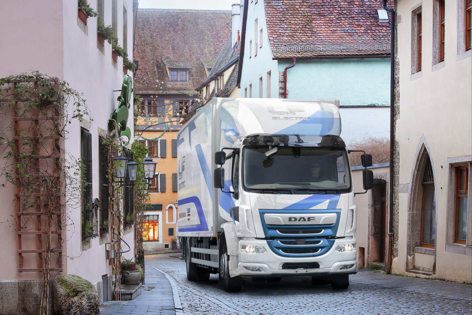 DAF LF Electric for ‘zero emission’ urban distribution