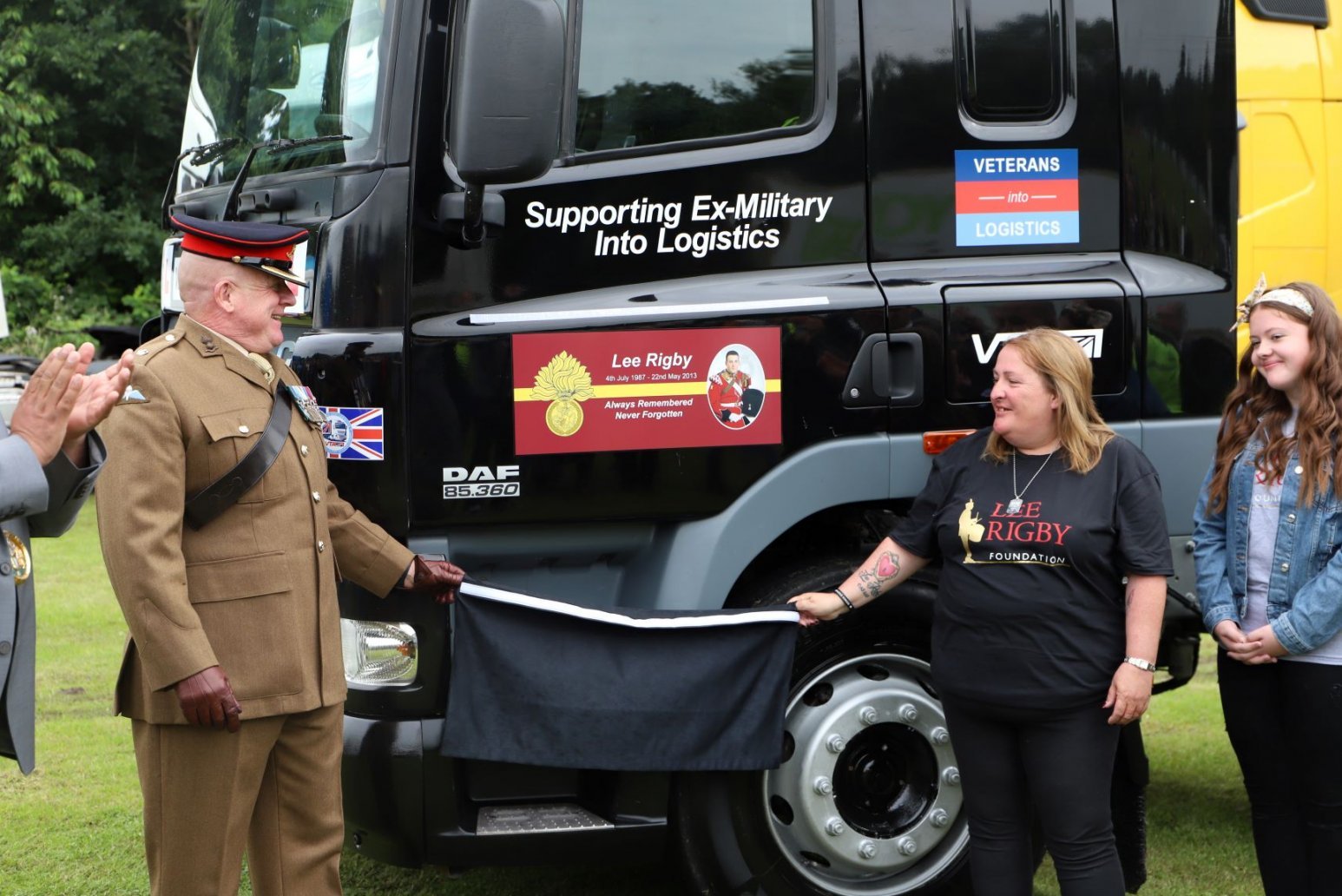 Veterans into Logistics names DAF truck in memory of Fusilier Lee Rigby
